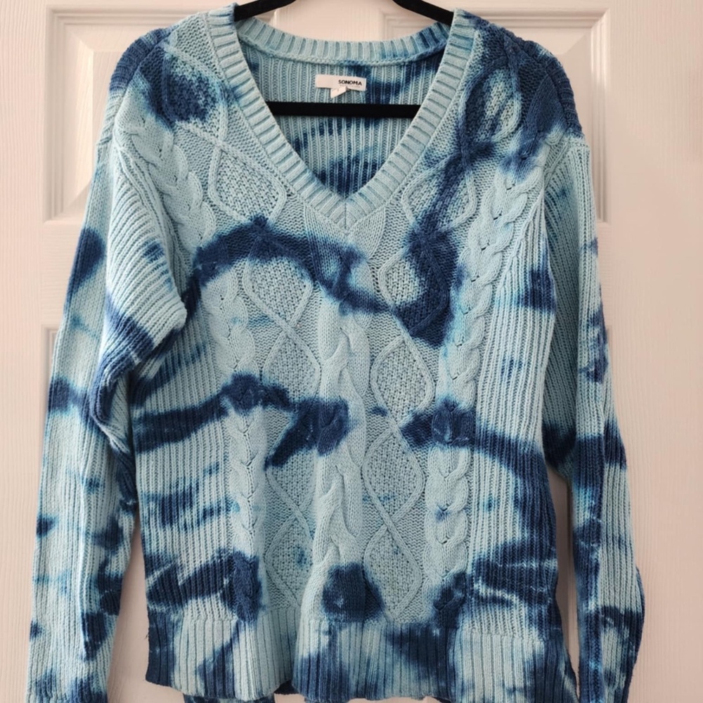 Tie Dye V-neck